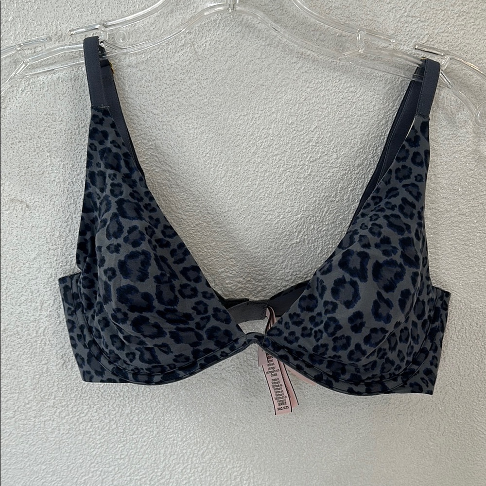 Victoria's Secret Black and Gray Demi-Cup Bra with Adjustable Straps